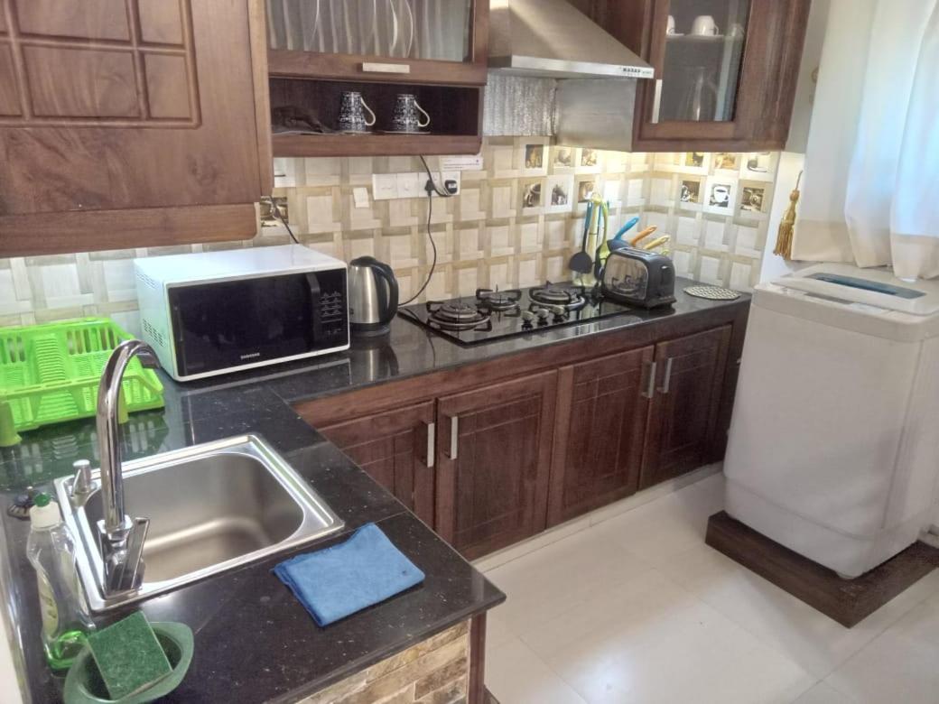 Movi Holiday Apartment Bentota Bagian luar foto