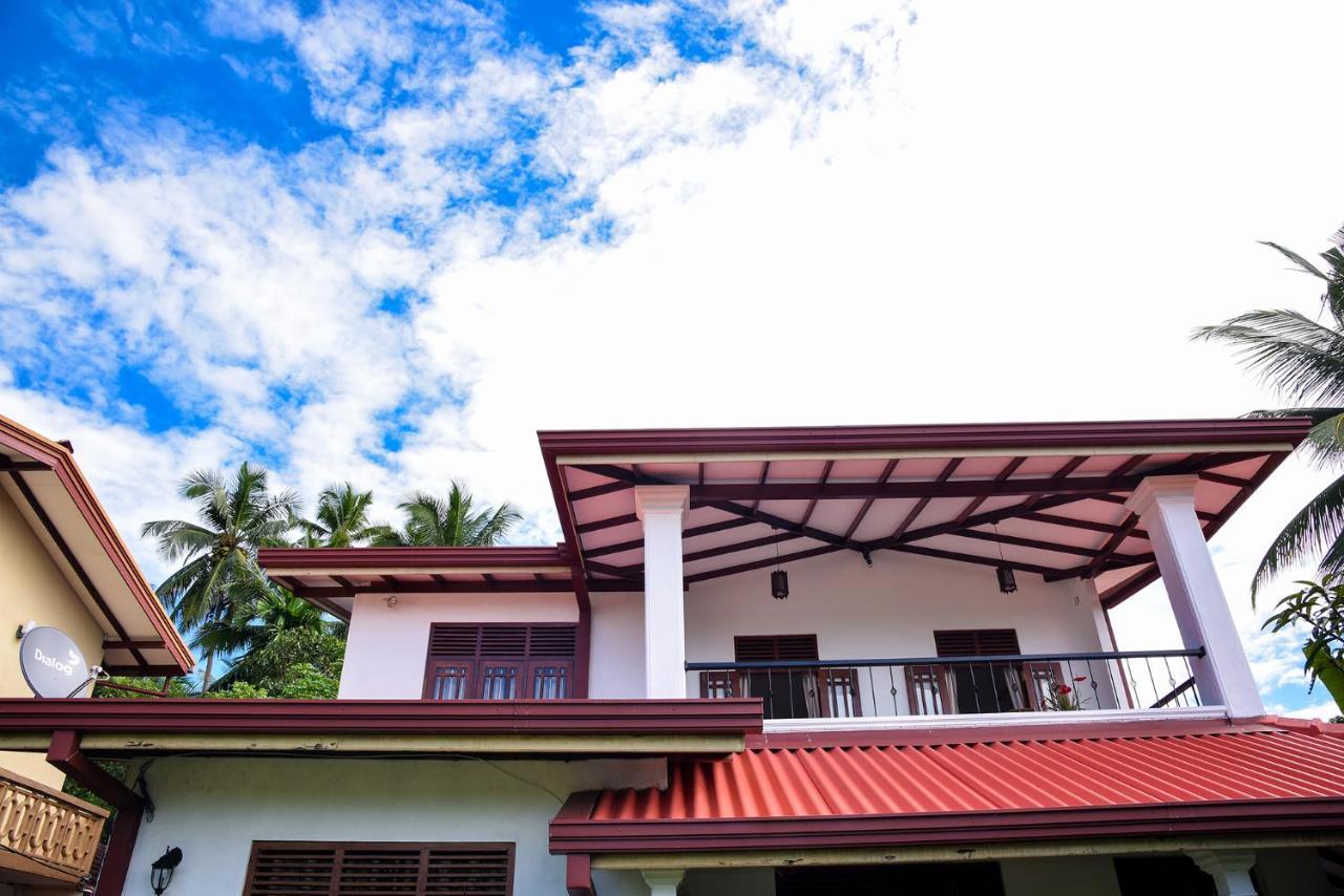 Movi Holiday Apartment Bentota Bagian luar foto