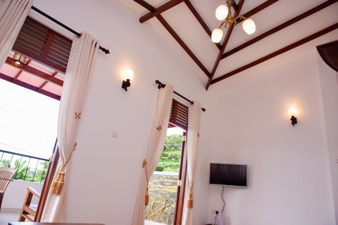 Movi Holiday Apartment Bentota Bagian luar foto
