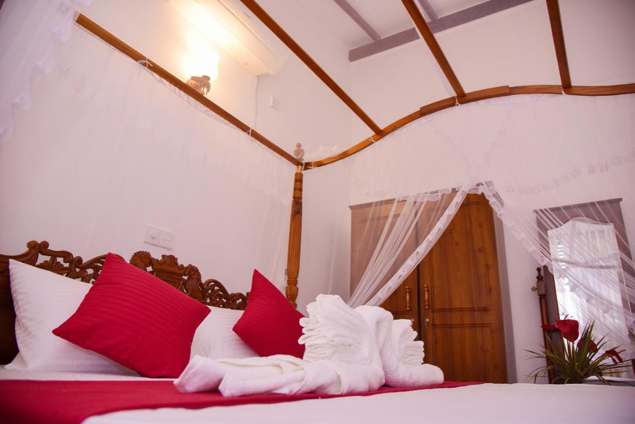 Movi Holiday Apartment Bentota Bagian luar foto