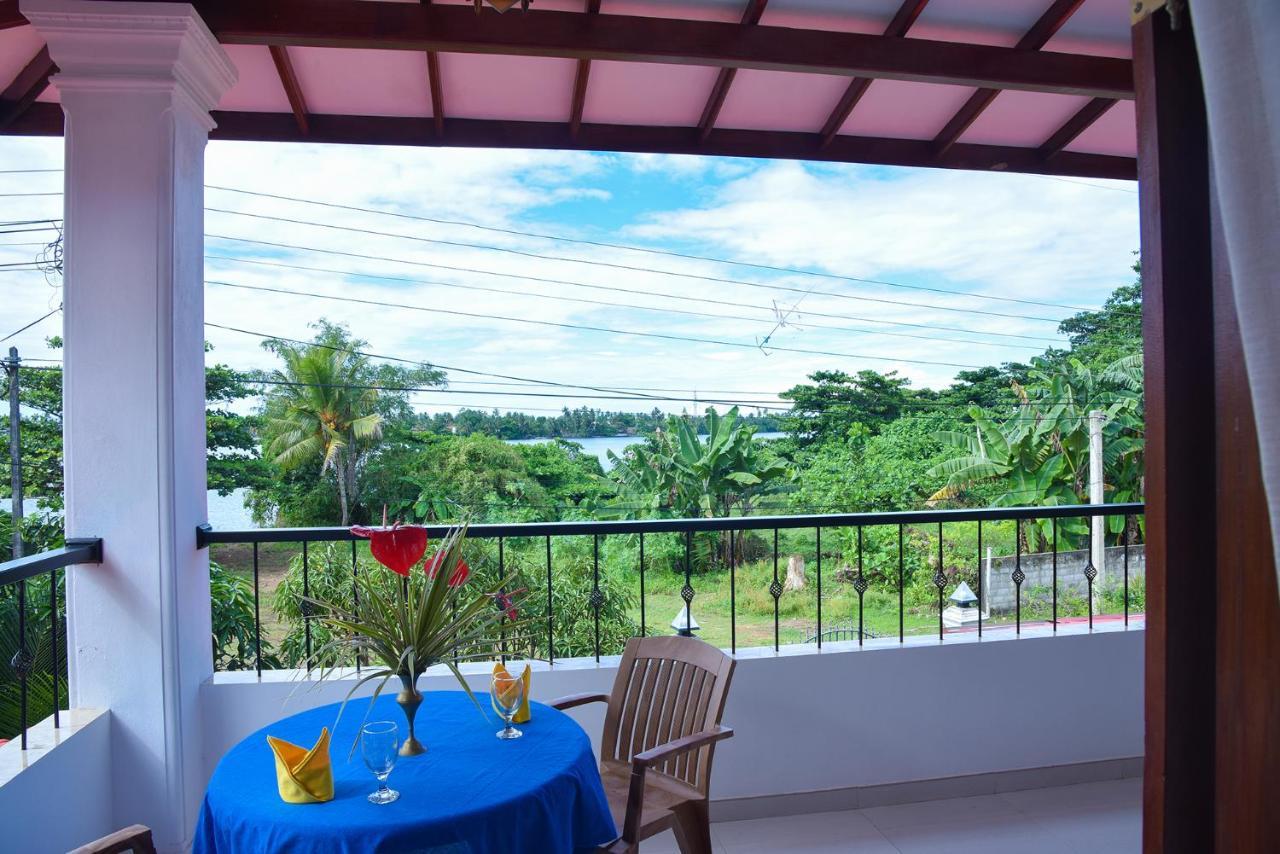 Movi Holiday Apartment Bentota Bagian luar foto