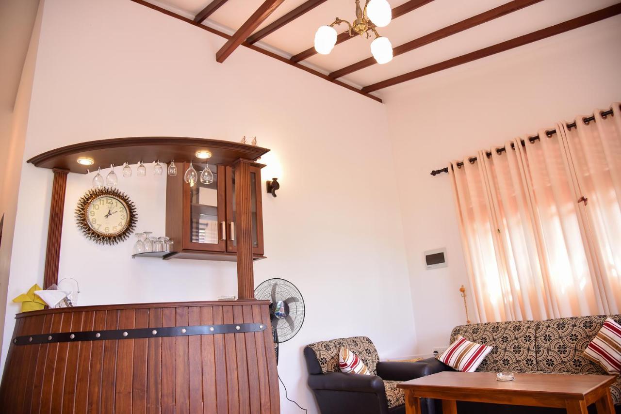 Movi Holiday Apartment Bentota Bagian luar foto