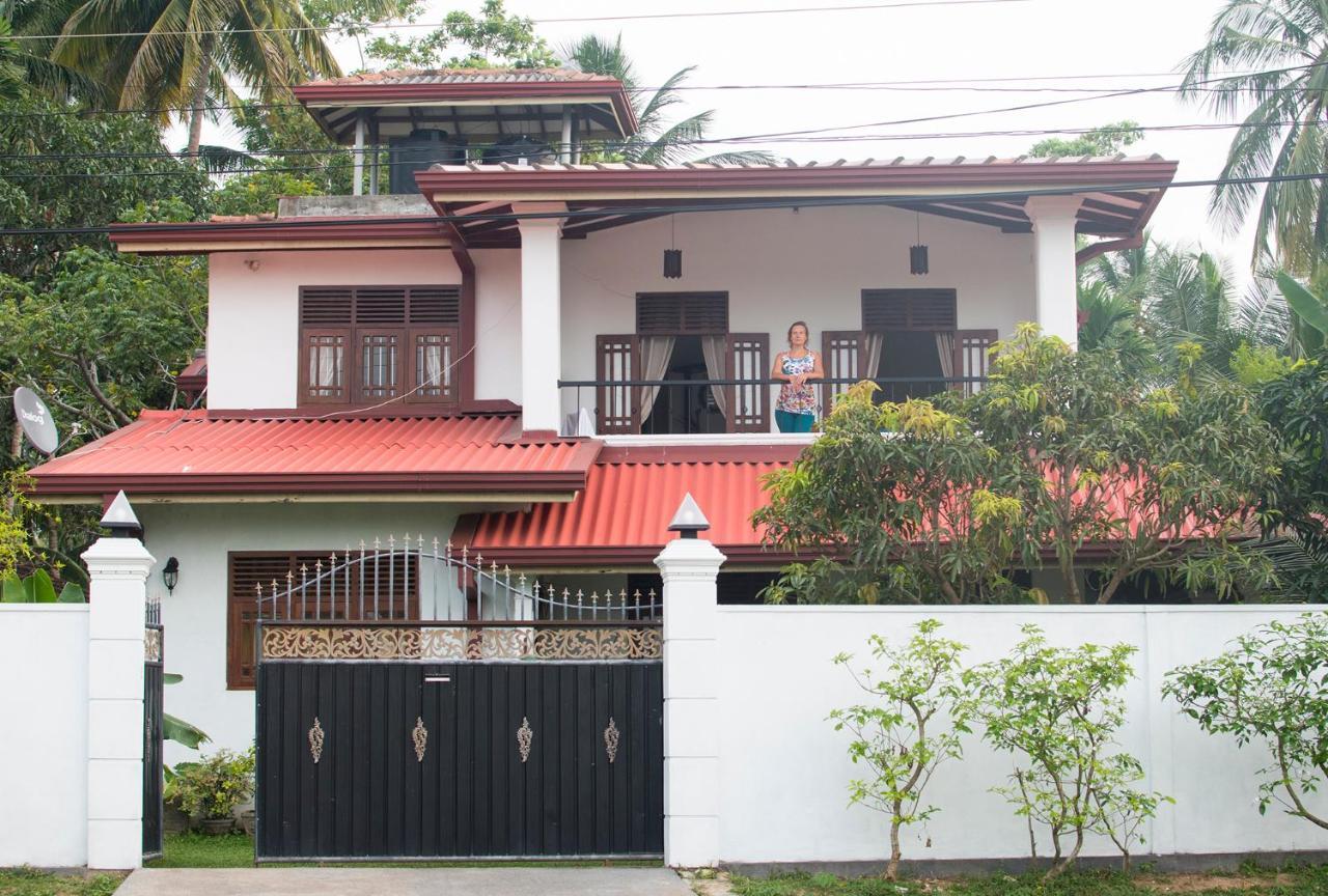 Movi Holiday Apartment Bentota Bagian luar foto