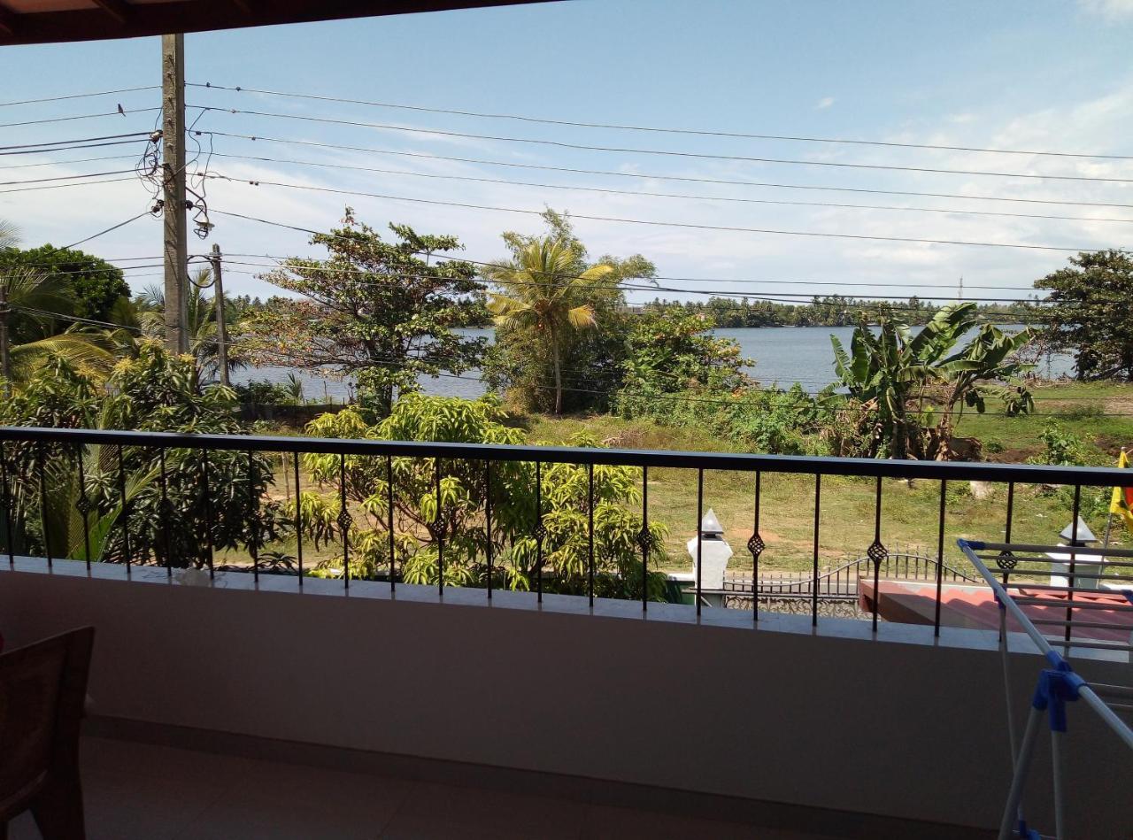 Movi Holiday Apartment Bentota Bagian luar foto