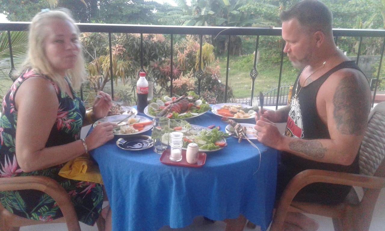 Movi Holiday Apartment Bentota Bagian luar foto